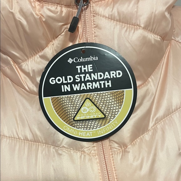 Columbia Light Peach Hooded Puffer Jacket - Picture 5 of 6